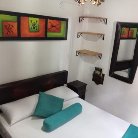 Santander Aleman Hostel San Gil Extérieur photo
