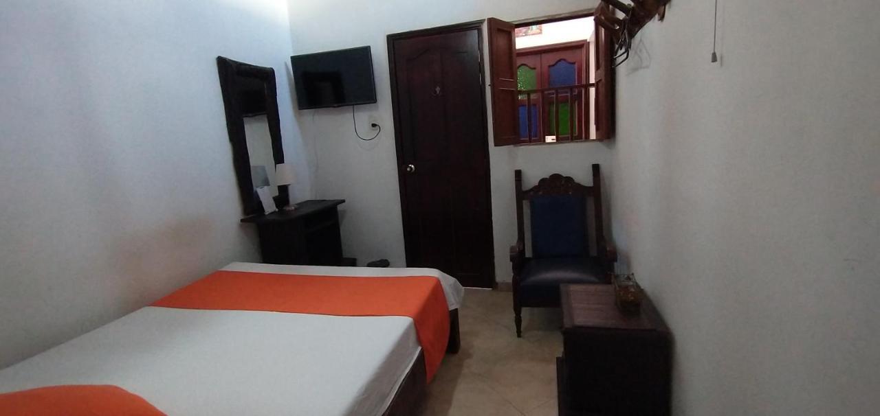 Santander Aleman Hostel San Gil Extérieur photo