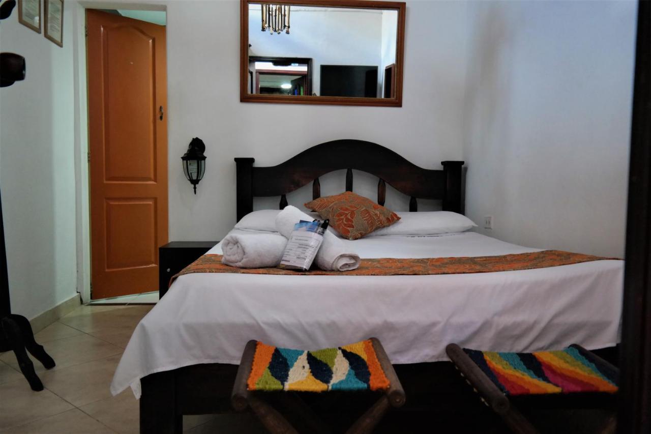Santander Aleman Hostel San Gil Extérieur photo