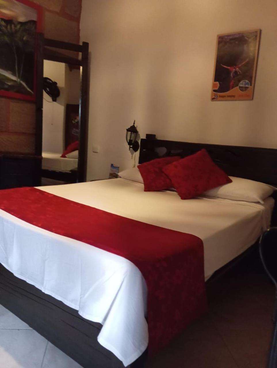 Santander Aleman Hostel San Gil Extérieur photo