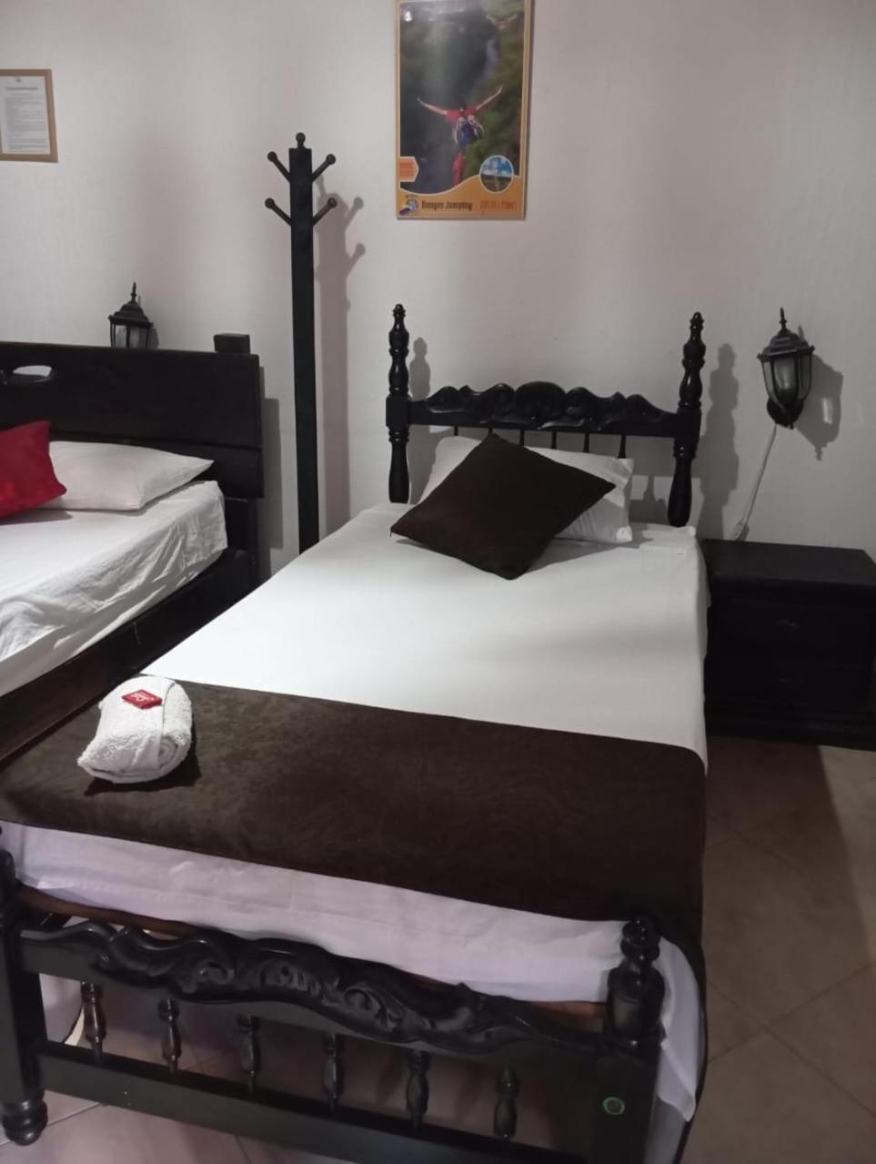 Santander Aleman Hostel San Gil Extérieur photo