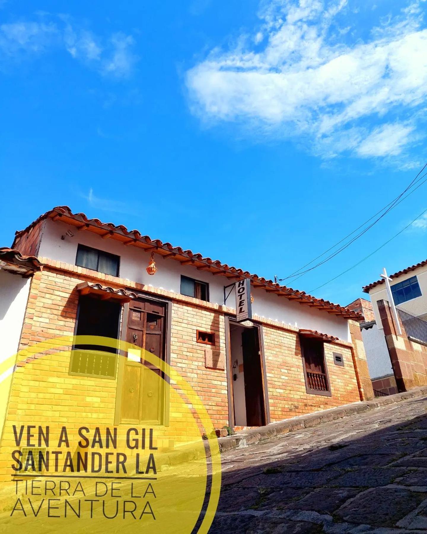 Santander Aleman Hostel San Gil Extérieur photo