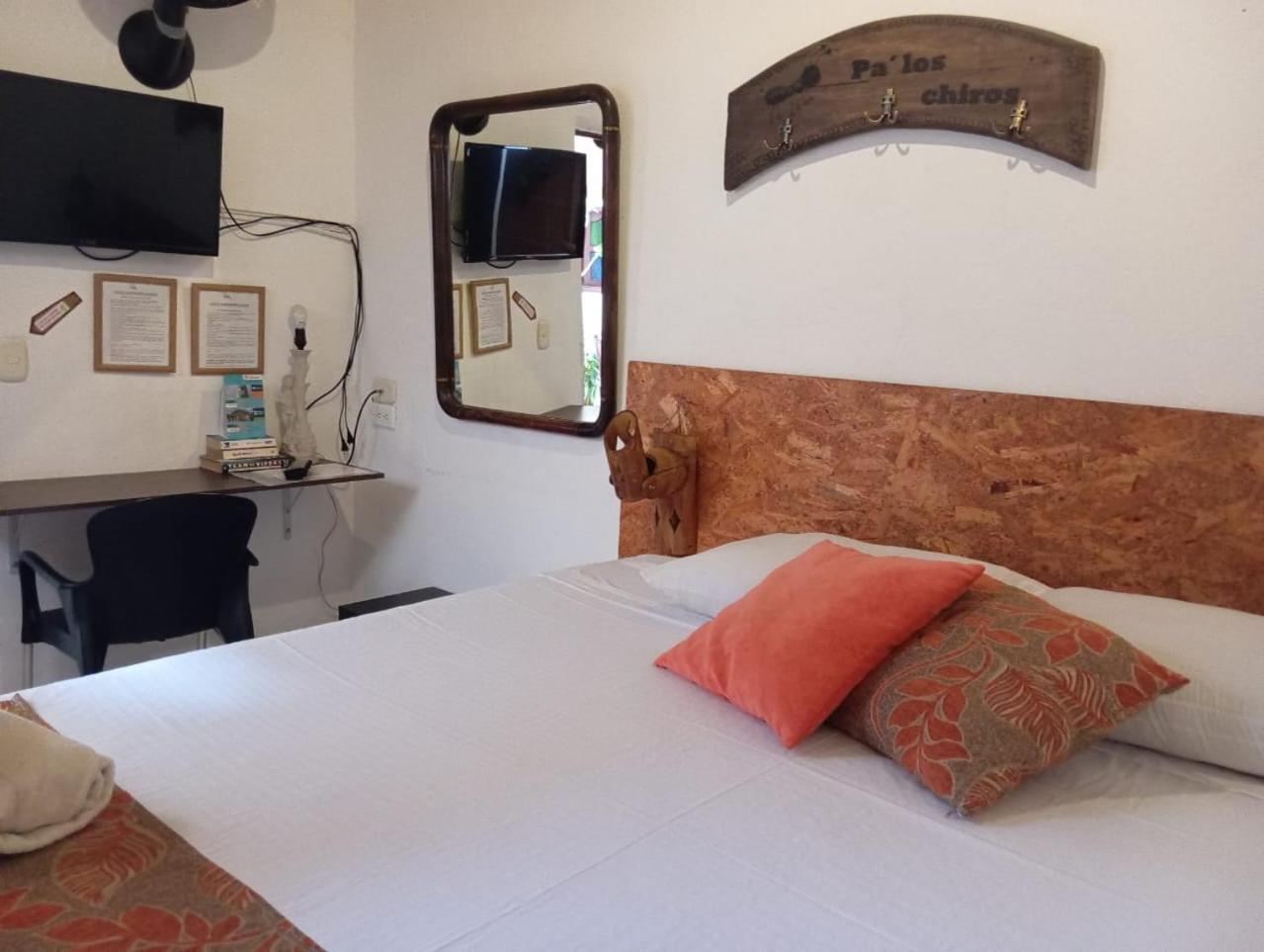 Santander Aleman Hostel San Gil Extérieur photo