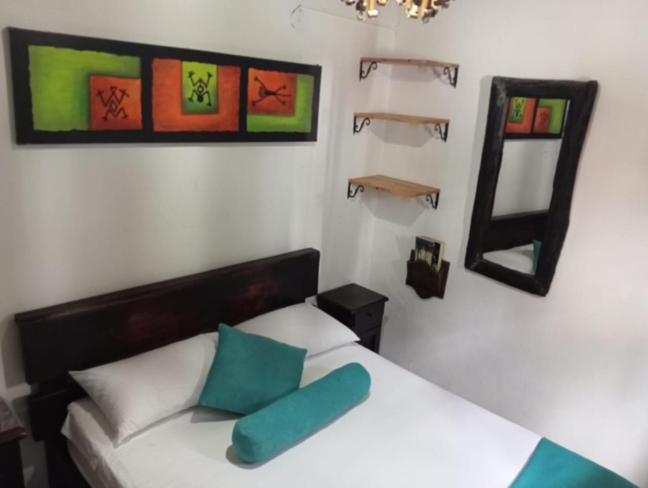 Santander Aleman Hostel San Gil Extérieur photo