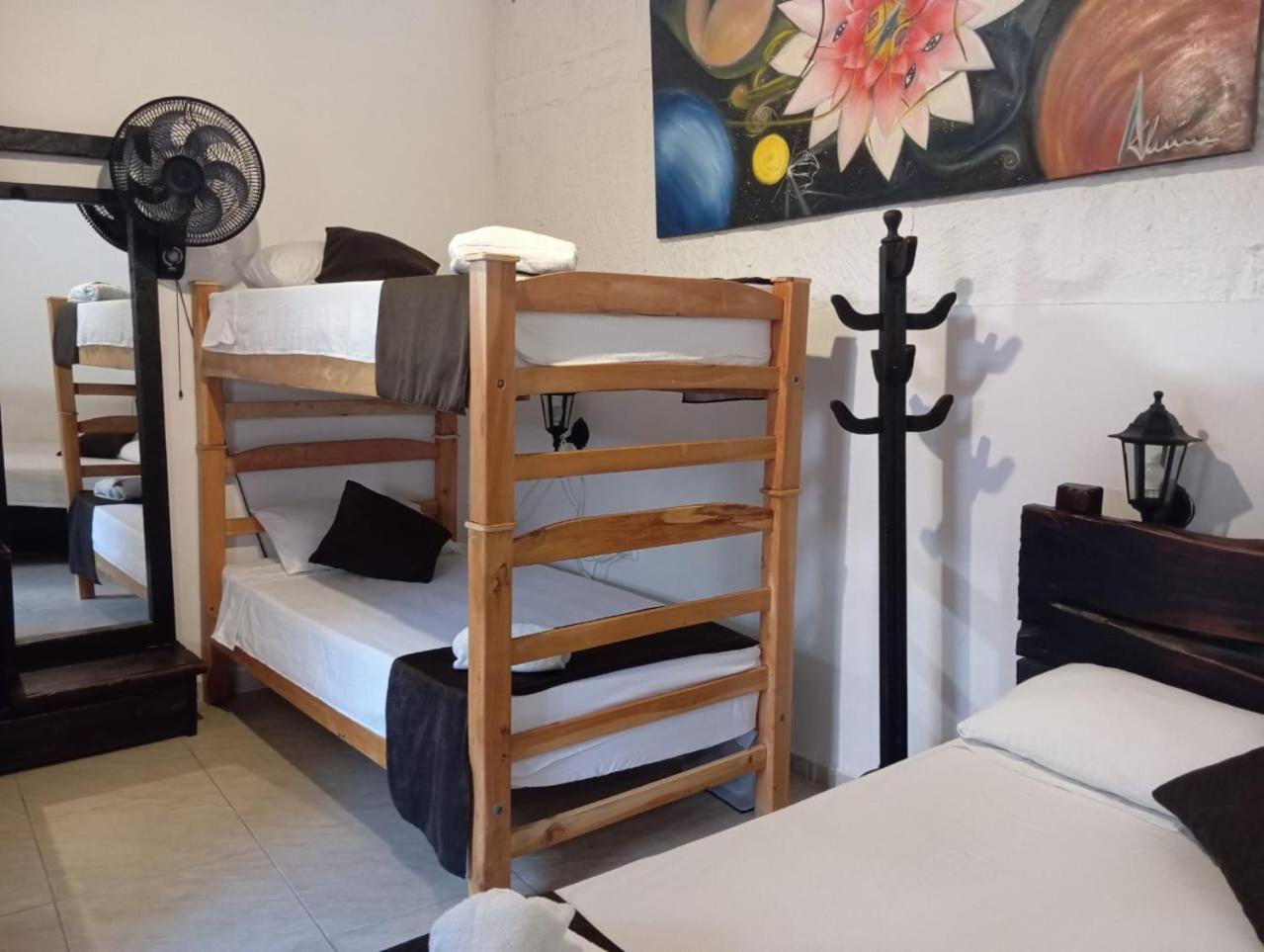 Santander Aleman Hostel San Gil Extérieur photo
