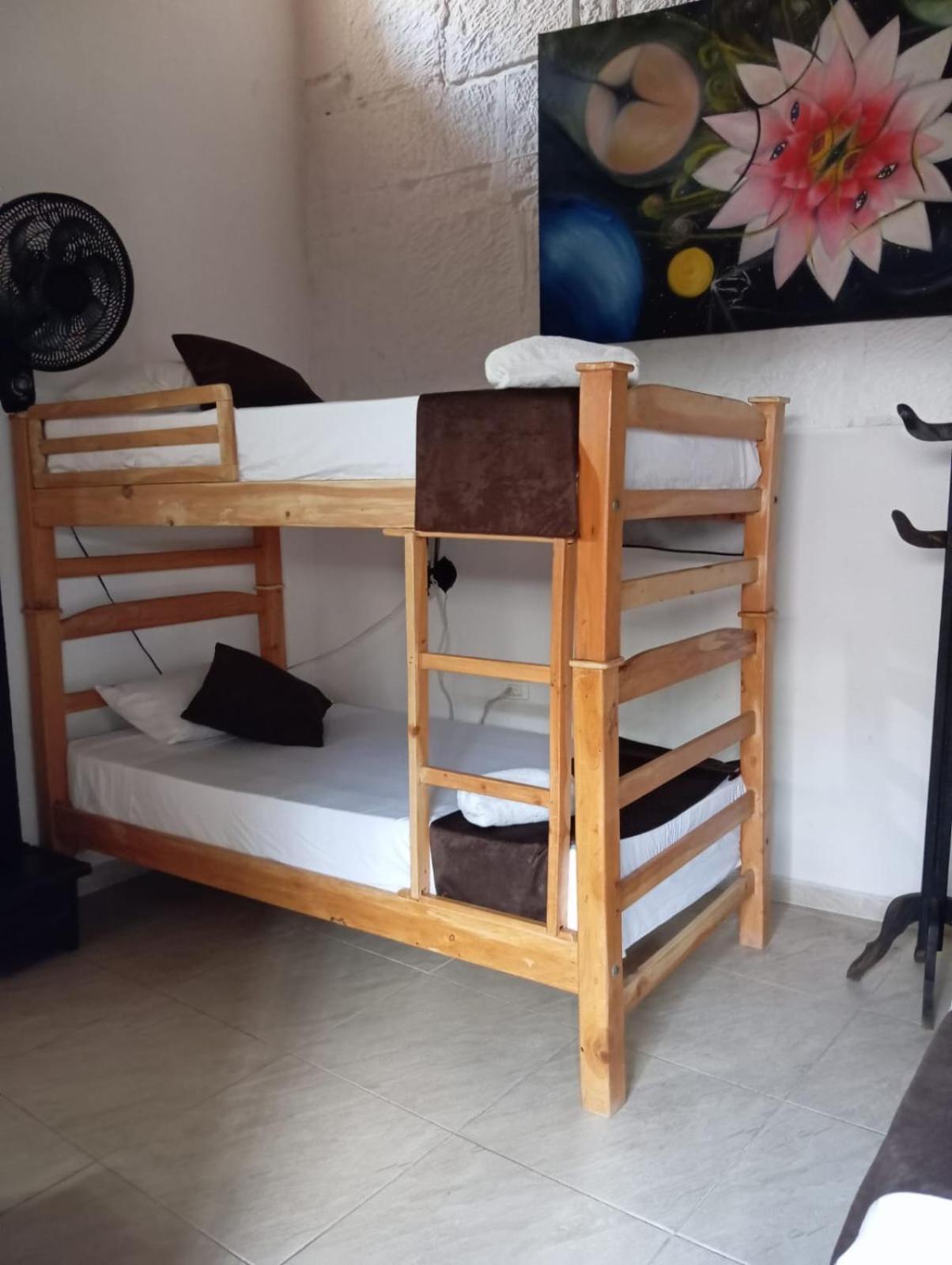 Santander Aleman Hostel San Gil Extérieur photo